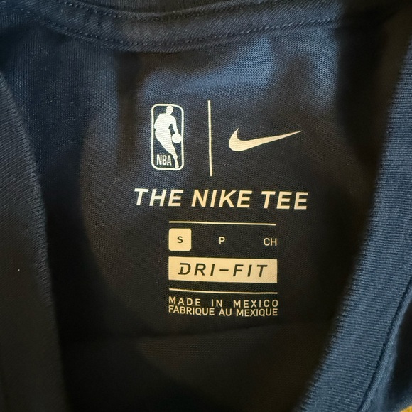 Golden Stare Warriors Nike t shirt in Men’s Small - Picture 3 of 4